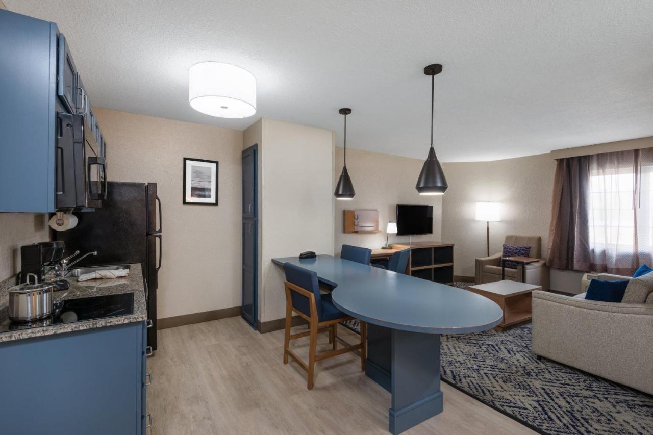 Candlewood Suites Chesapeake-Suffolk By Ihg Екстериор снимка